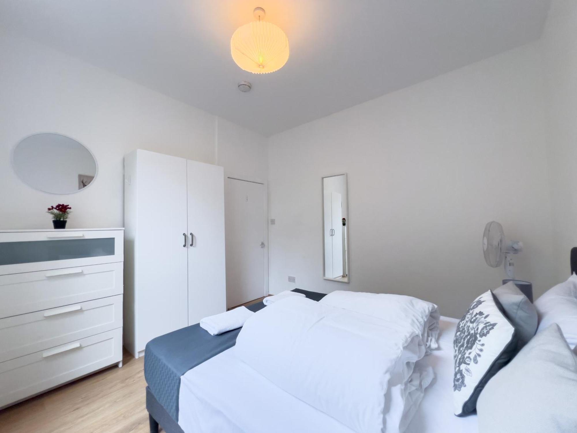 Pleasant 1 Bedroom Camden Apartment -On 1St Floor Londra Dış mekan fotoğraf