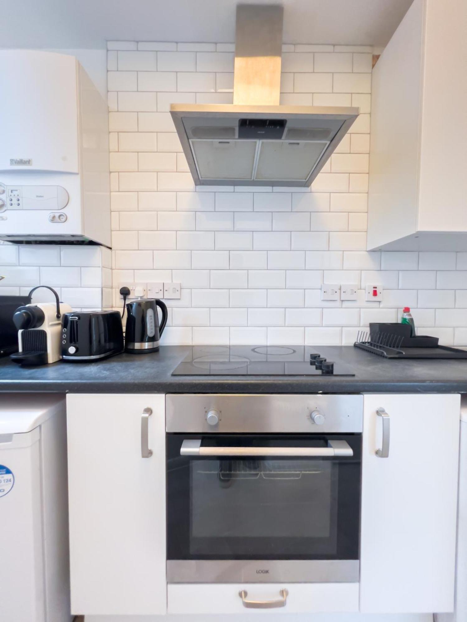 Pleasant 1 Bedroom Camden Apartment -On 1St Floor Londra Dış mekan fotoğraf
